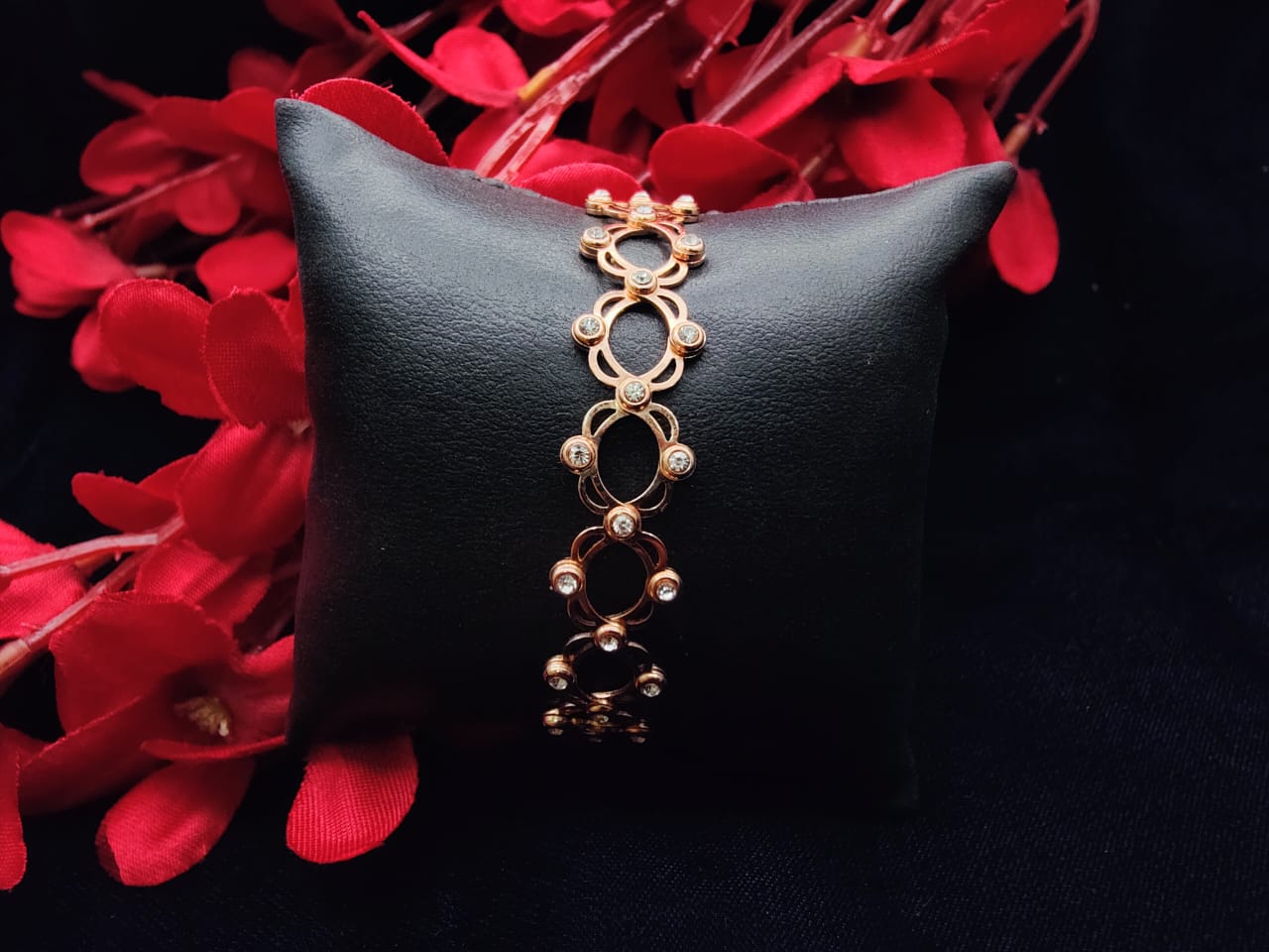 Supple Bracelet -01 AS